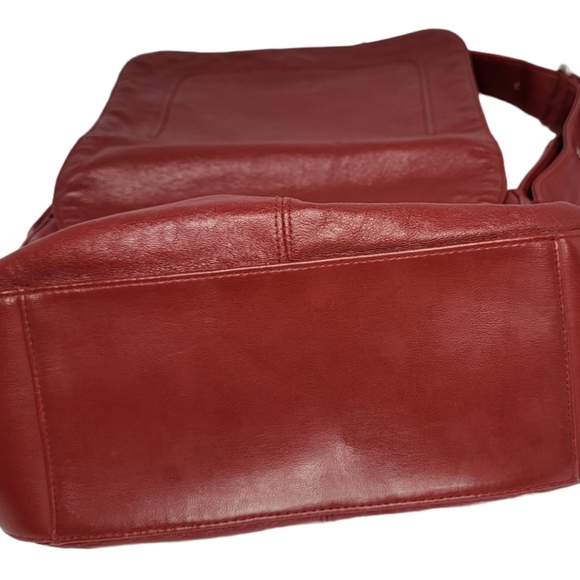 KENNETH COLE REACTION | Genuine Leather Red Shoulder Bag Purse - Picture 8 of 10